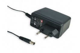 GS15E-4P1J PBF, сетевой адаптер; 15 Вт; выход 15В @ 1А; вход: 90…264VAC / 135…370VDC; 0...40°C, MEAN WELL